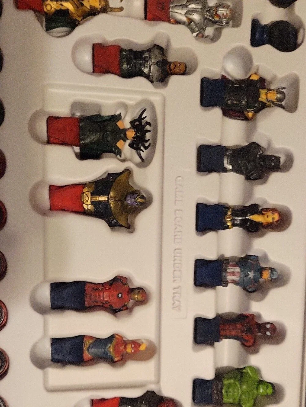 Marvel Collector's Chess Set - Red, Blue, Gray
